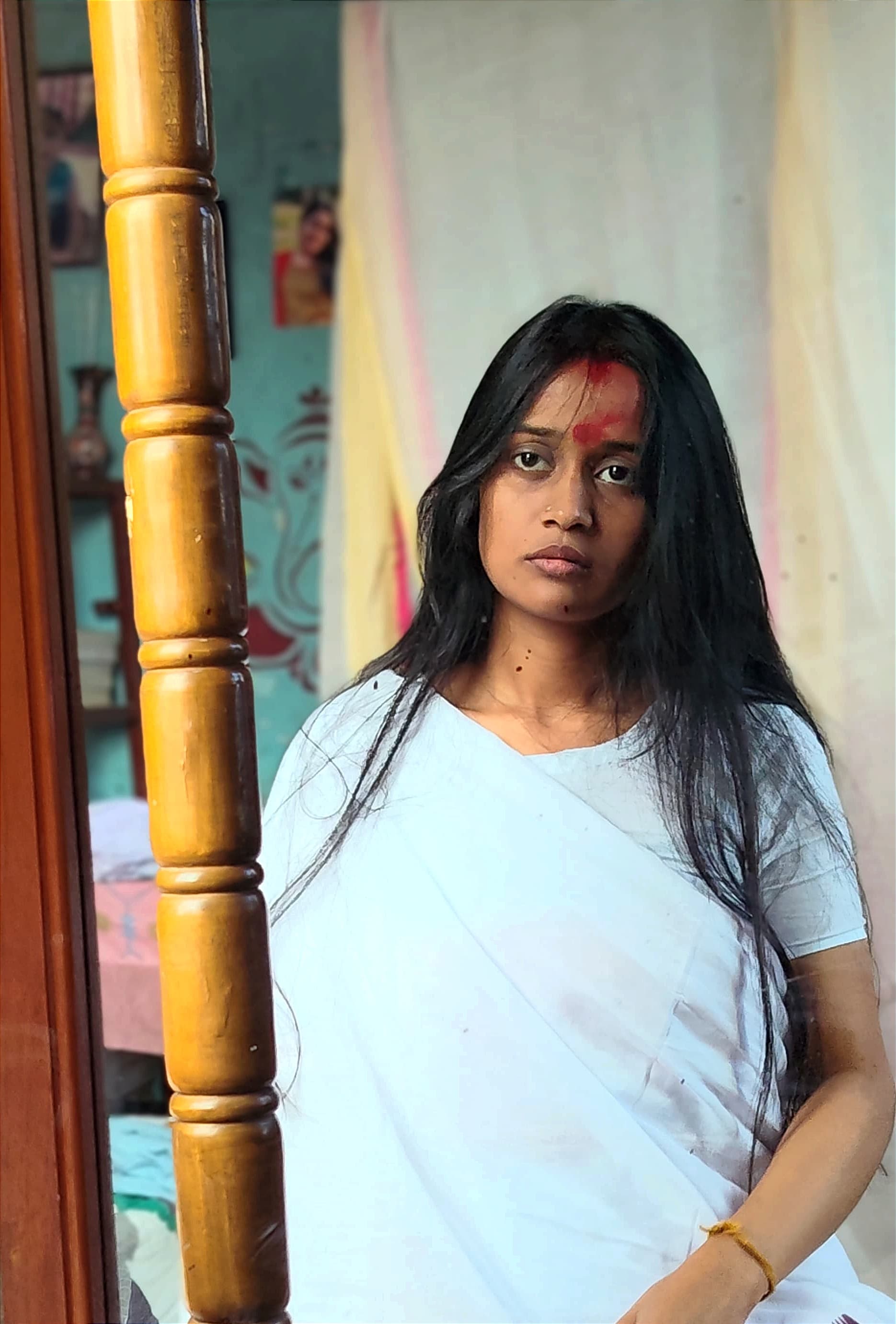 নির্বোধ বালিকা | হালিমা আক্তার মেঘলা